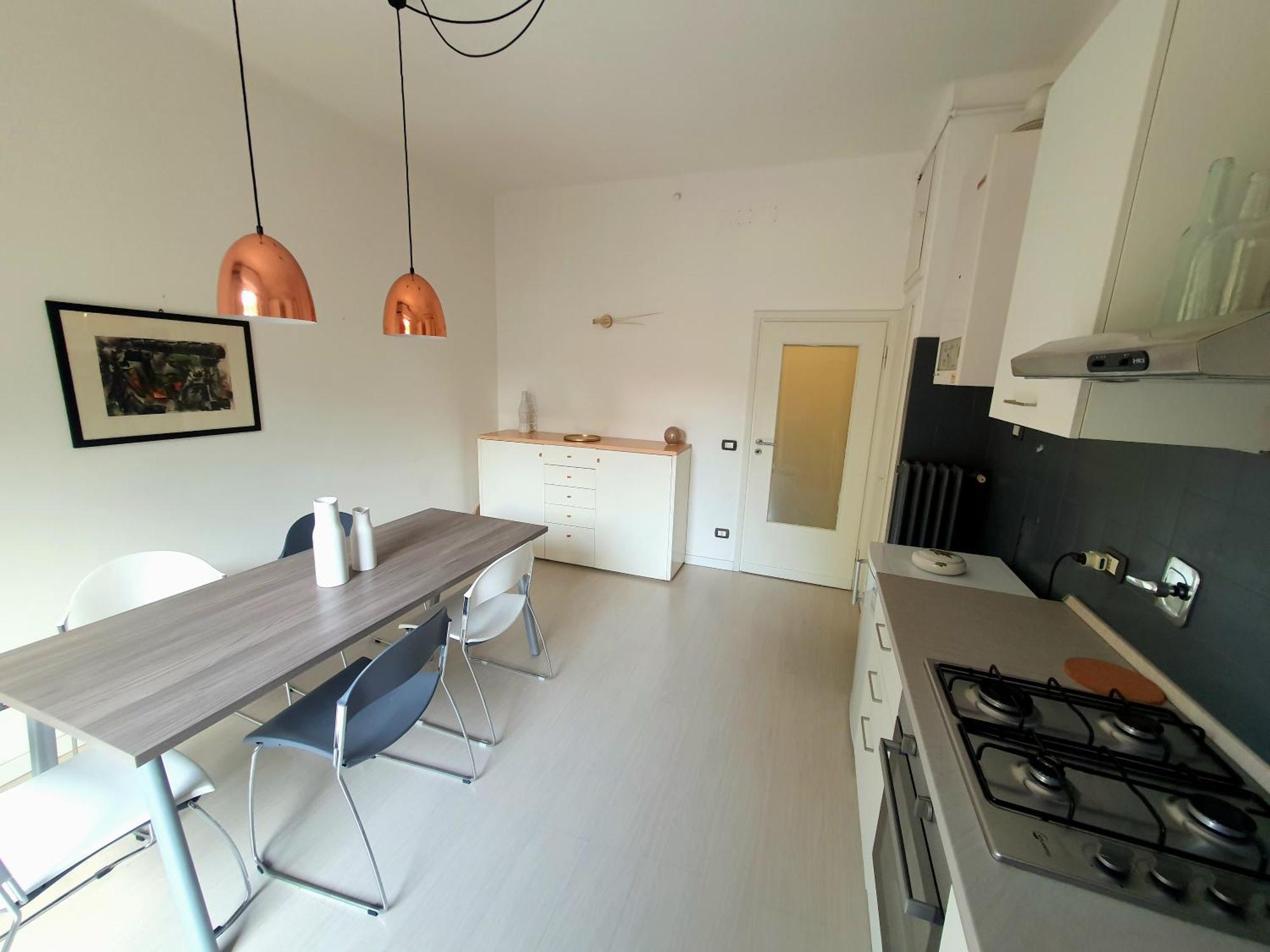 Spacious Three-Room Apartment In Saragozza Bolonya Dış mekan fotoğraf